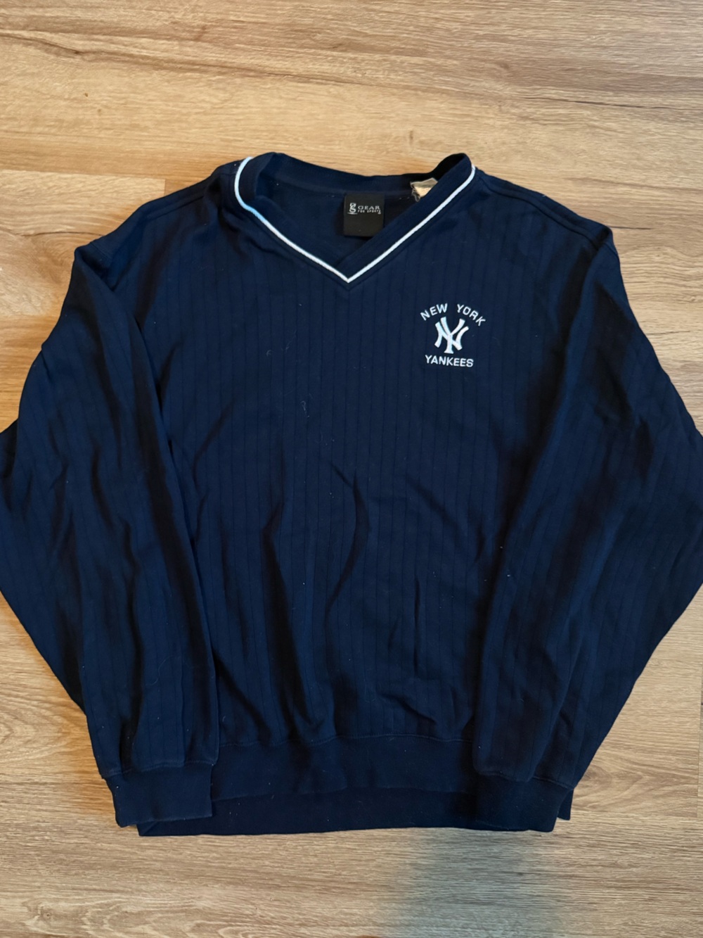 Vintage Gear For Sports Navy New York Yankees V‑Neck Sweatshirt